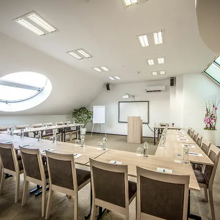 Aplend Kupelna 7 Apartamento Bratislava
